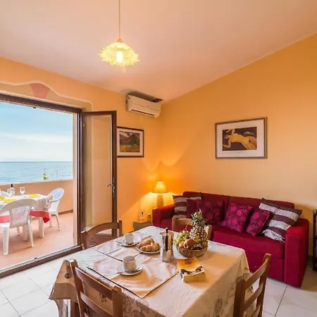 Apartman Wunderschoene Ferienwohnung In Mit Grill Und Garten Und Meerblick Und Strand In Der Naehe