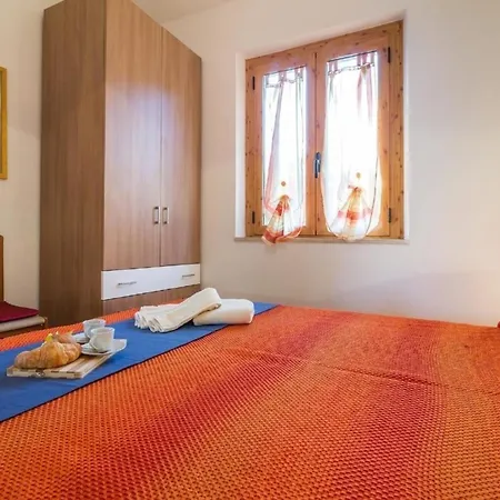 Wunderschoene Ferienwohnung In Mit Grill Und Garten Und Meerblick Und Strand In Der Naehe *