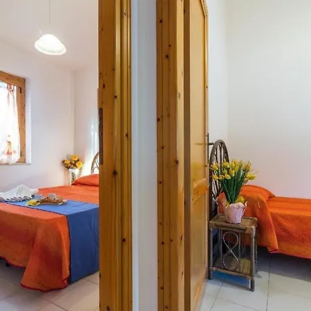 Wunderschoene Ferienwohnung In Mit Grill Und Garten Und Meerblick Und Strand In Der Naehe