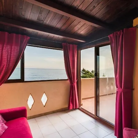 Wunderschoene Ferienwohnung In Mit Grill Und Garten Und Meerblick Und Strand In Der Naehe Apartman *
